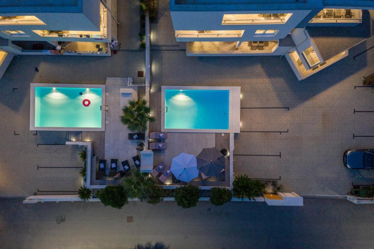 Apartments & Rooms Danivan Pool Villas B Novalja Dış mekan fotoğraf